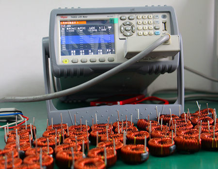 IKP カスタマイズされたV/H/SMD型アモルフ/ナノ結晶コア 共通モードストックコイル