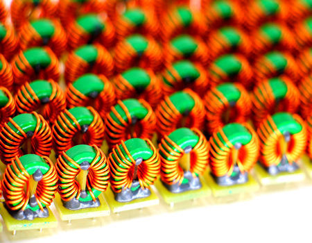 カスタマイズされた4相コモンモード電源ラインチョークコイル、V/Hタイプ、IKP工場直販価格